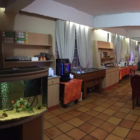 Le Relais De Gascogne Hotel 3*